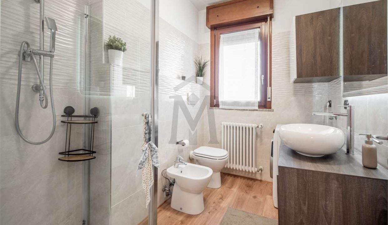 imm_46698-20251202111823-1280-