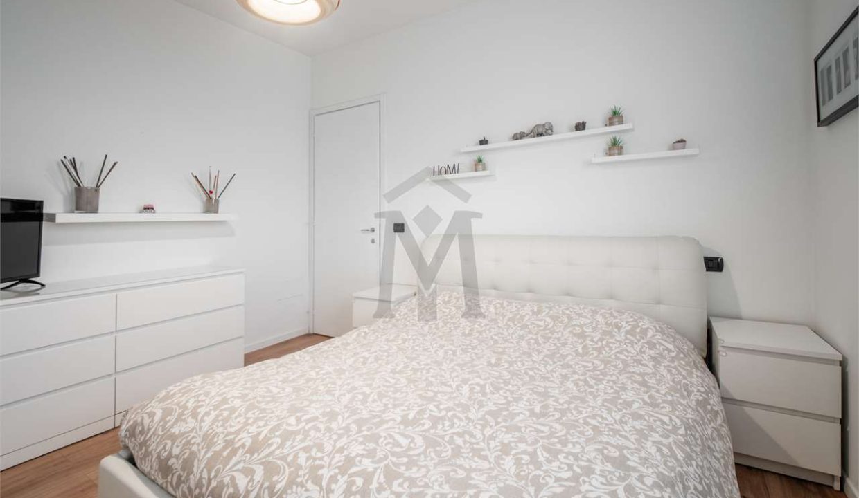 imm_46700-20251202111802-1280-