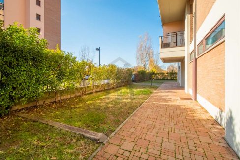 imm_46707-20251202111858-1280-