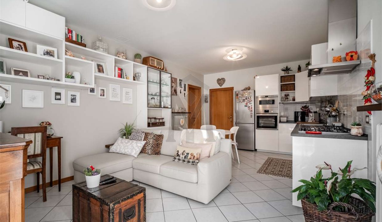 imm_46945-20251204162142-1280-