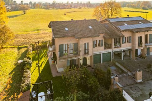 imm_46960-20251202184922-1280-