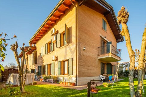 imm_46966-20251203180018-1280-