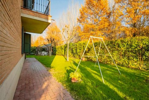 imm_46967-20251202184948-1280-