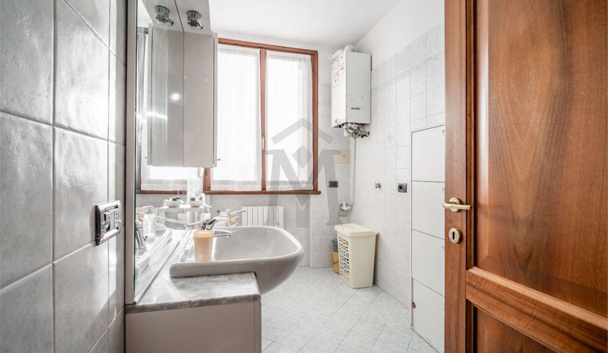 imm_46980-20251202184227-1280-