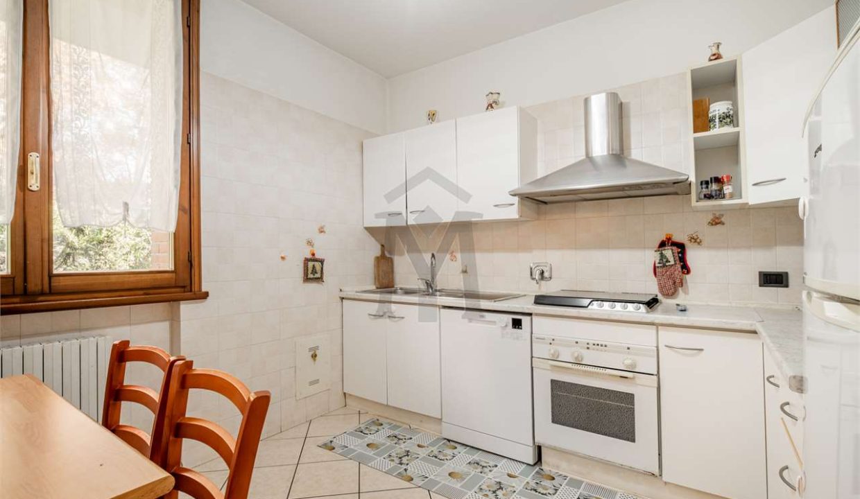 imm_46985-20251203175813-1280-