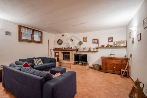 imm_46992-20251202184616-1280-