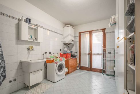 imm_46998-20251202184840-1280-