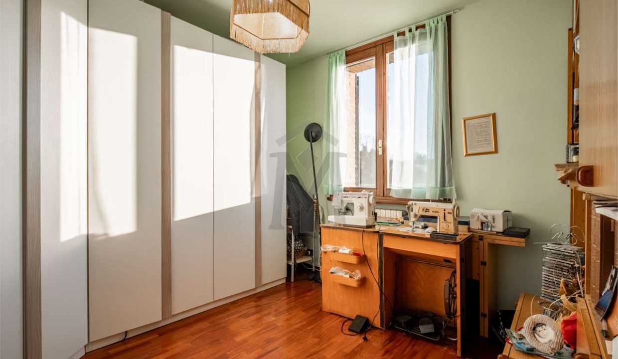 imm_47004-20251202184134-1280-