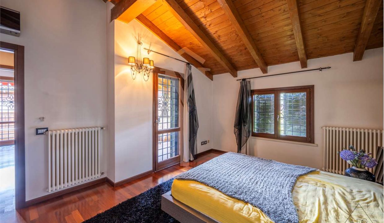 imm_37542-20240927163337-1280-