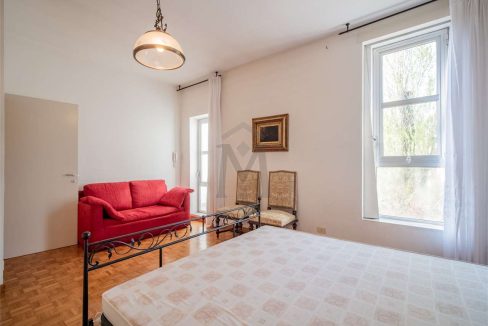 imm_41295-20250409174210-1280-