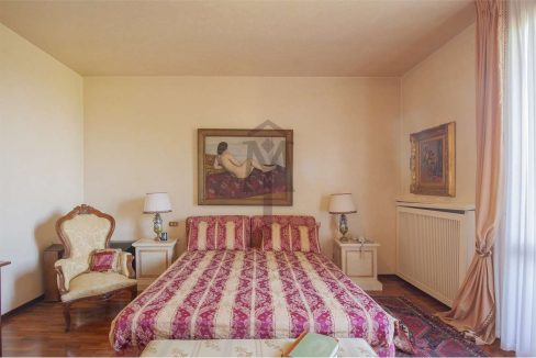 imm_42978-20250825174503-1280-