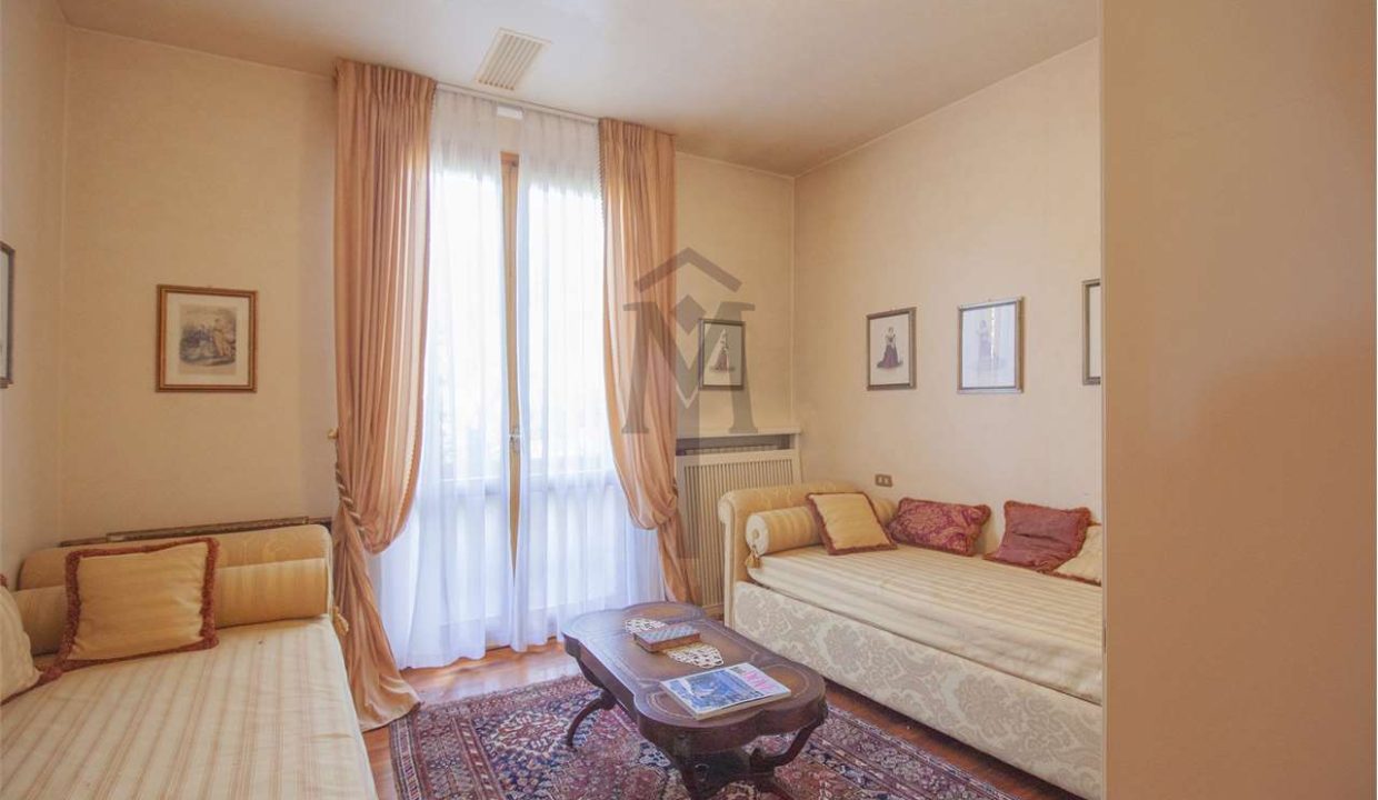 imm_42992-20250512112858-1280-