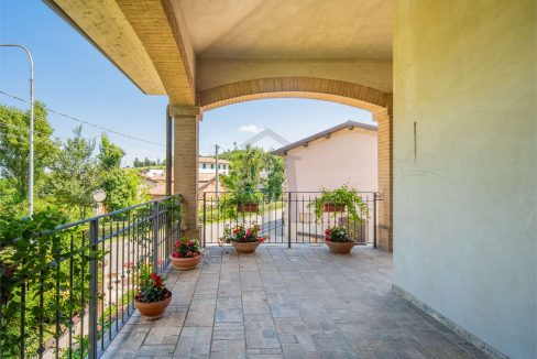 imm_44405-20250801161433-1280-