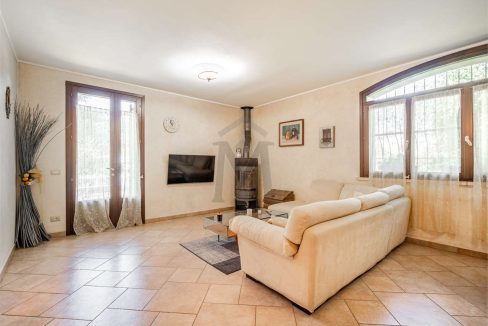 imm_44412-20250801161510-1280-