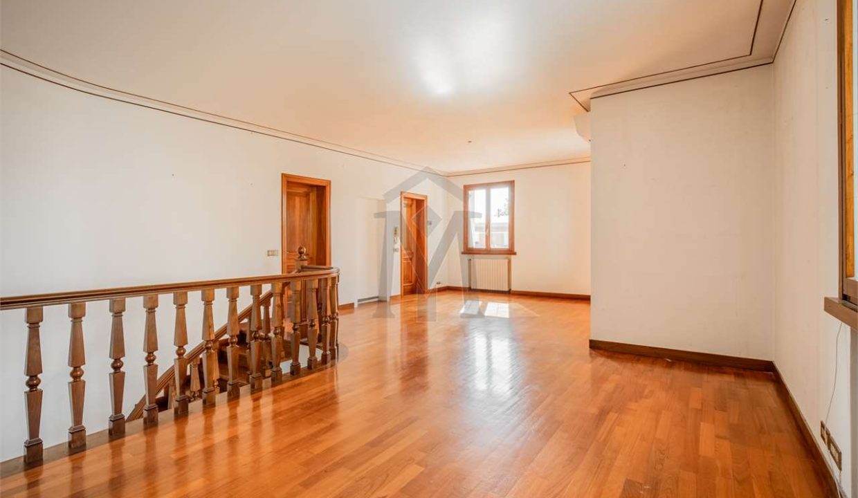 imm_44755-20250910134627-1280-