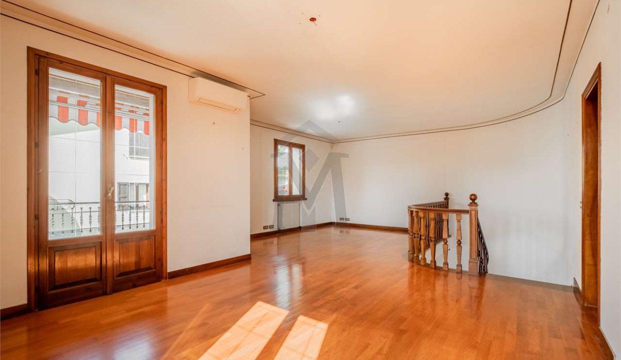 imm_44759-20250910134702-1280-