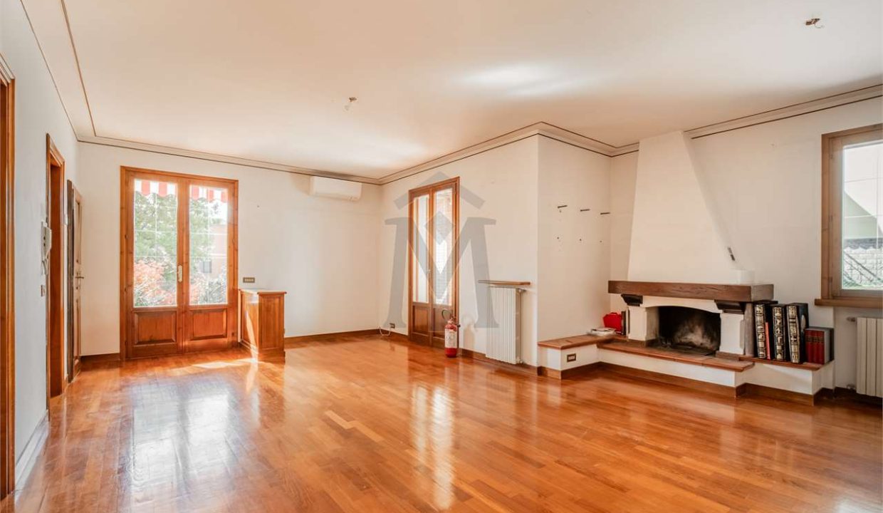 imm_44767-20250910134402-1280-