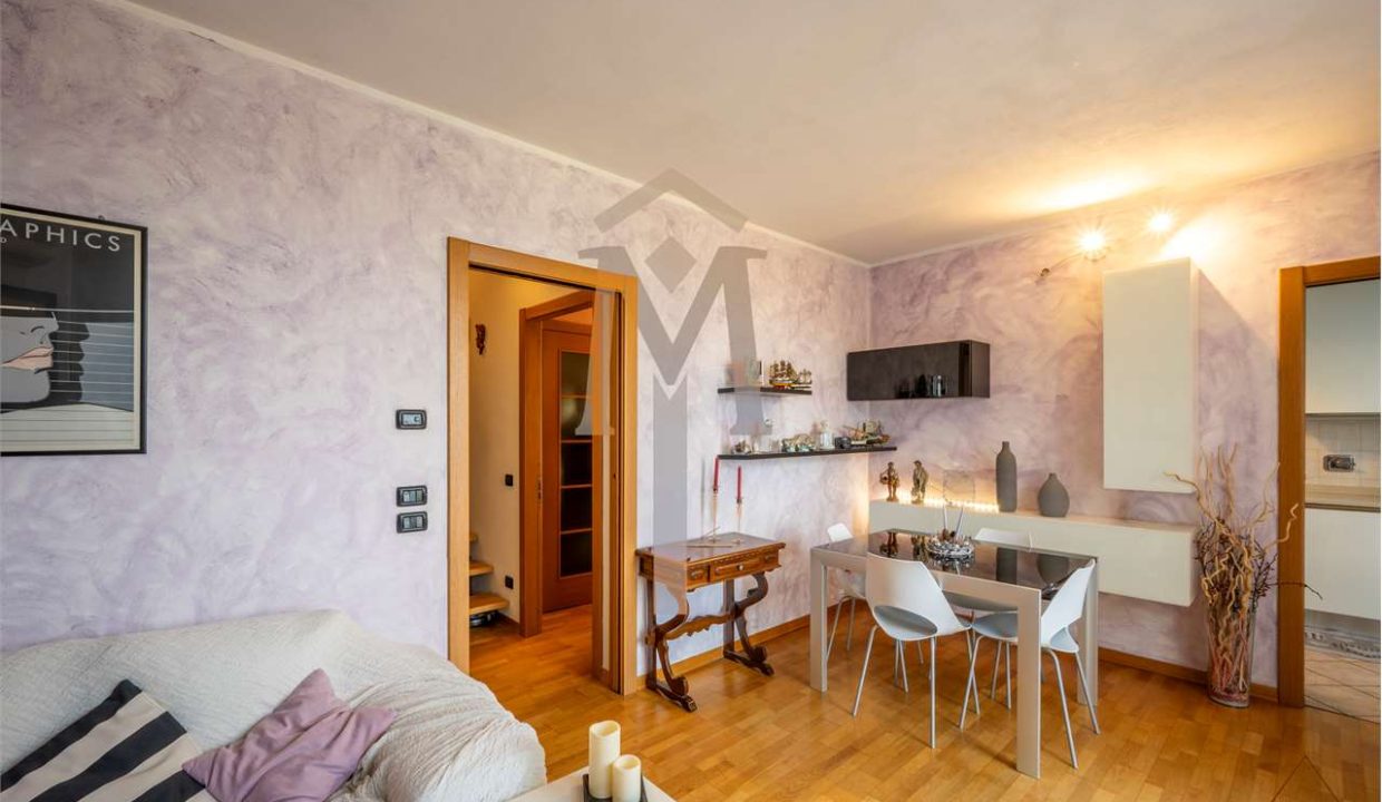 imm_44878-20250918183425-1280-