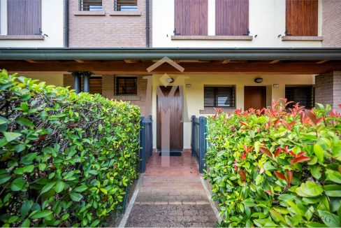 imm_44907-20250918184035-1280-