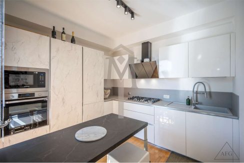 imm_44922-20250919152227-1280-