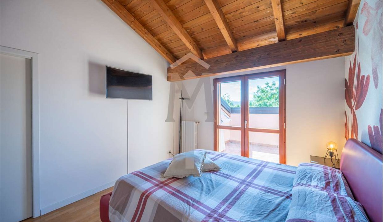 imm_44936-20250919152354-1280-