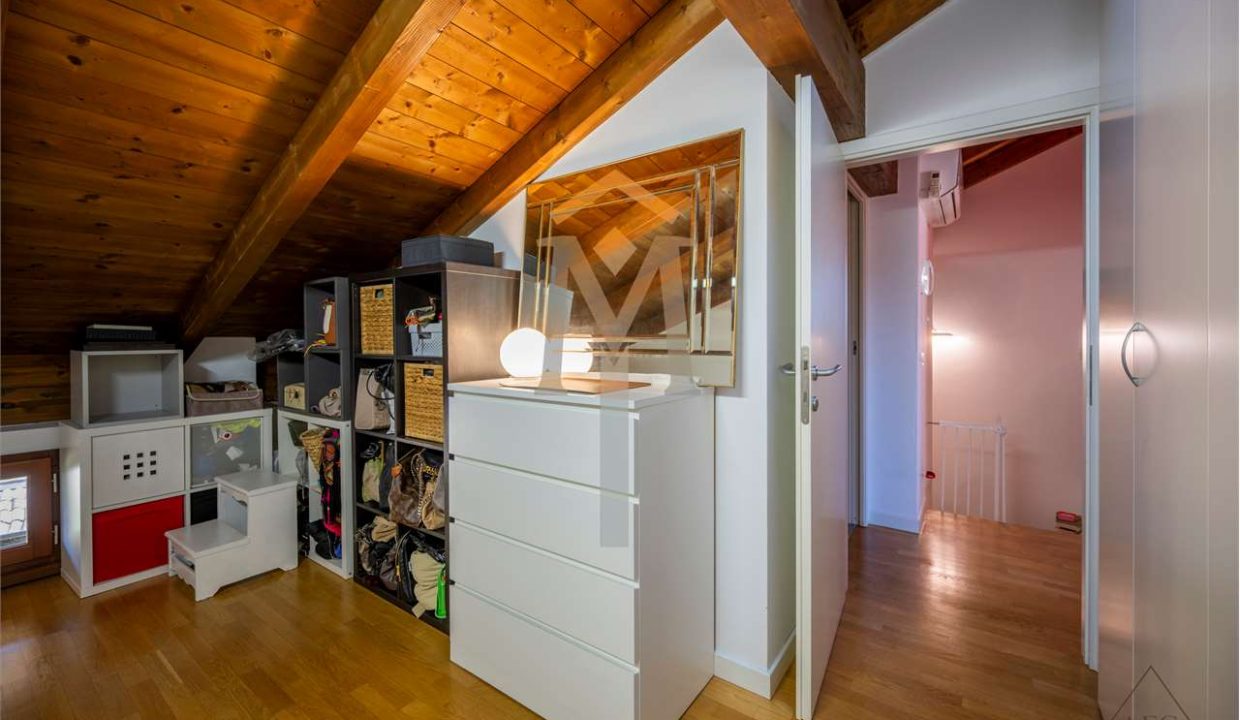 imm_44952-20250919152447-1280-