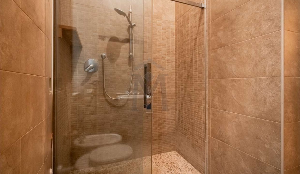 imm_44972-20250930121800-1280-