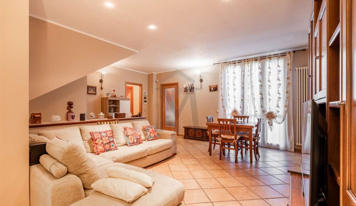 imm_45035-20250922162059-1280-