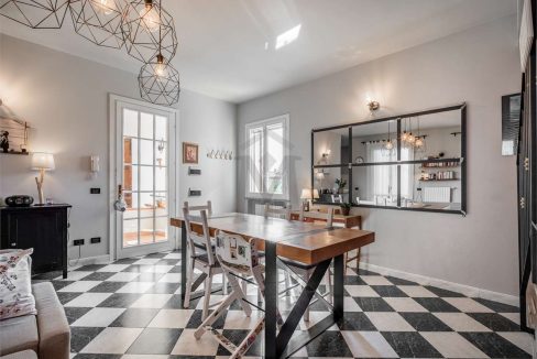 imm_45125-20250923172726-1280-