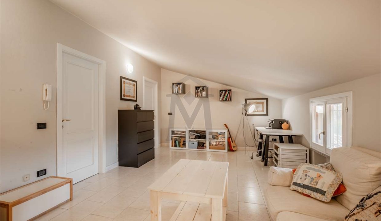 imm_45135-20250923173010-1280-