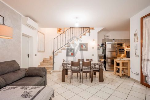 imm_45150-20250923180646-1280-