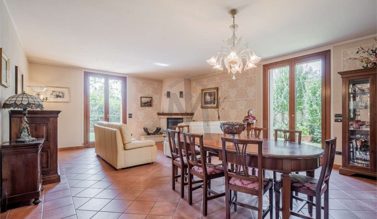 imm_45377-20250929151120-1280-