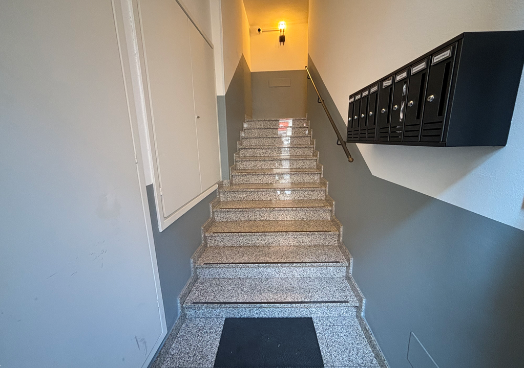 imm_45716-20251010121410-1023-