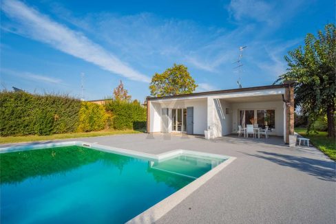 imm_45868-20251016105649-1280-