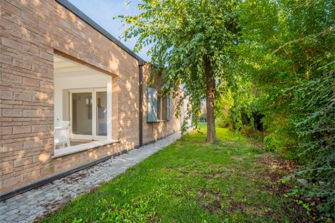 imm_45871-20251016105658-1280-