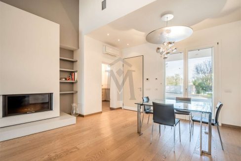 imm_45901-20251016105129-1280-