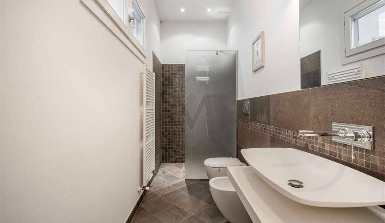 imm_45903-20251016105417-1280-