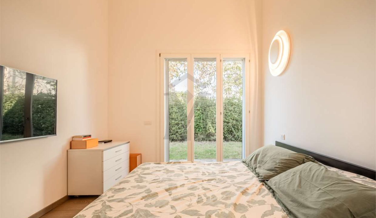 imm_45906-20251016105501-1280-