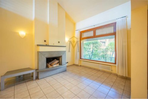 imm_46536-20251118155558-1280-