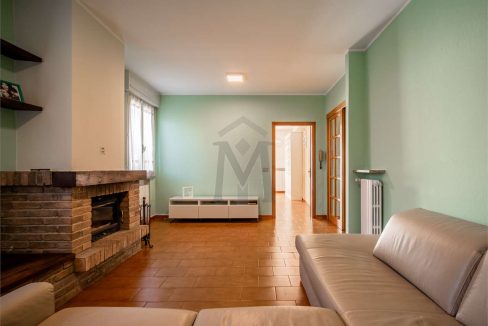 imm_46808-20251204161014-1280-