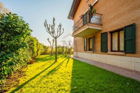 imm_46968-20251203180028-1280-