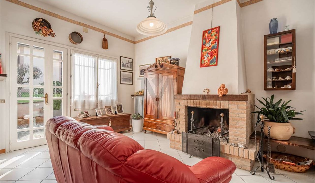 imm_47125-20251205183041-1280-