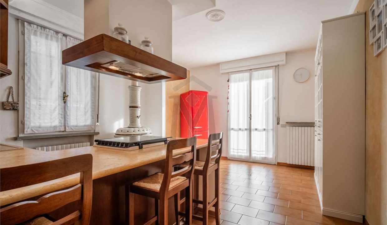 imm_47131-20251205183050-1280-