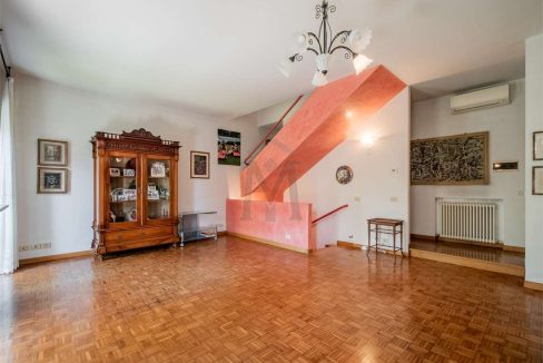 imm_41287-20250409174141-1280-