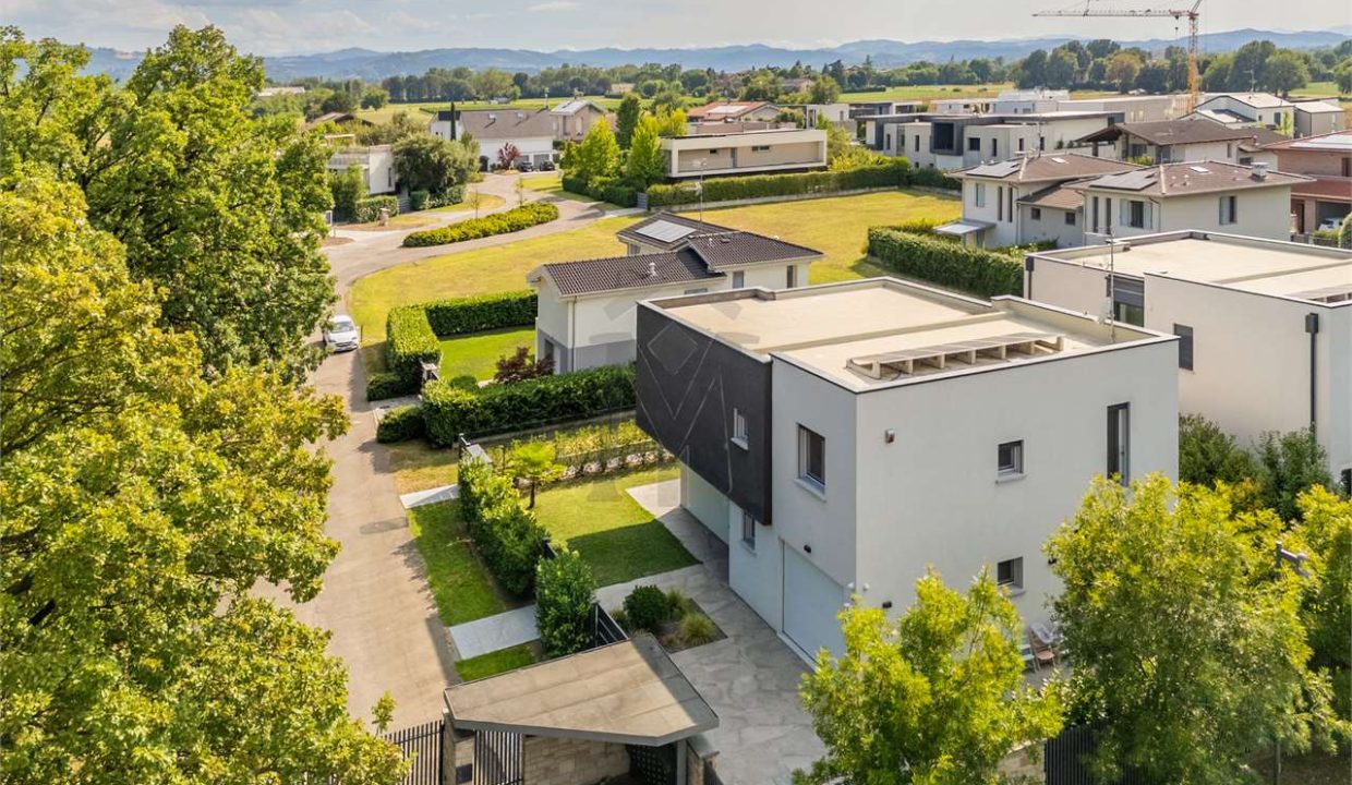 imm_44320-20250731162036-1280-