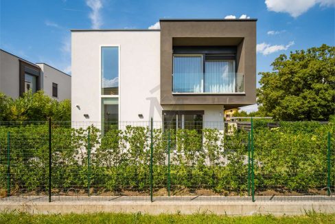 imm_44351-20250731162024-1280-