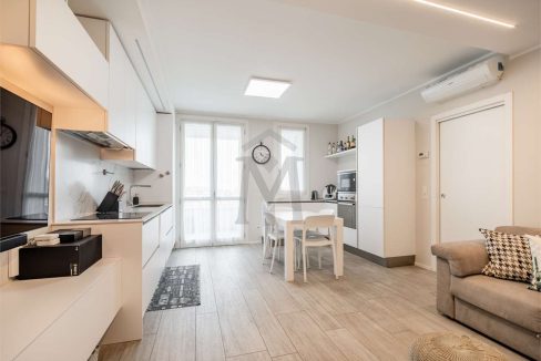 imm_44628-20250808122434-1280-