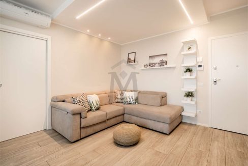 imm_44630-20250808122442-1280-