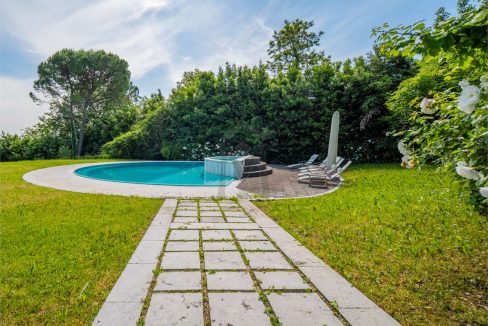 imm_45554-20251009110444-1280-