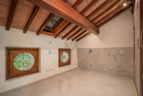 imm_45559-20251009110209-1280-